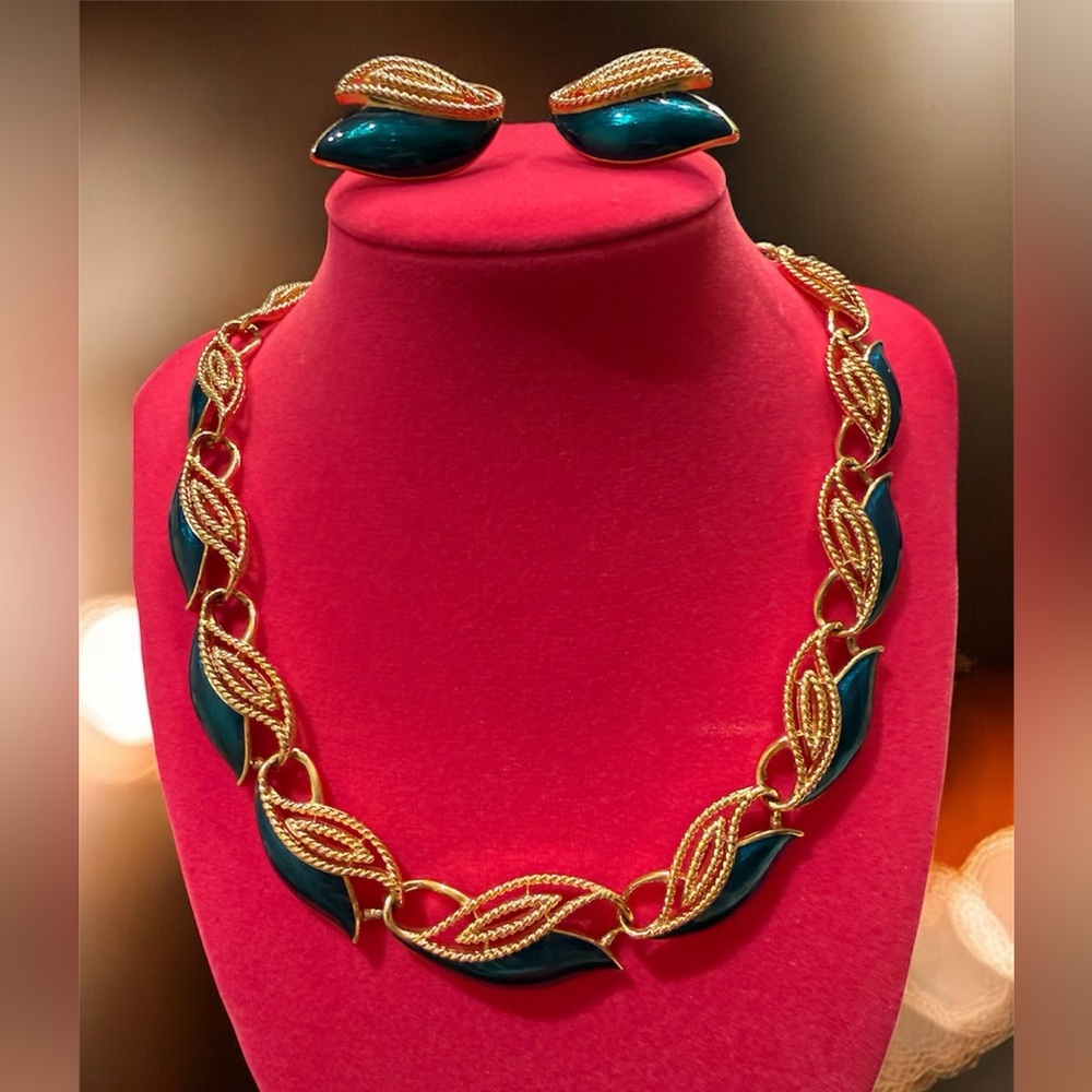 Vintage Trifari Marine Blue Enamel & Gold Toned Leaf Necklace & Earring Set